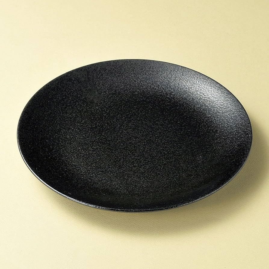 Amazon.co.jp: せともの本舗美濃粉引黒24cm皿 [24 x 2.6cm 528g